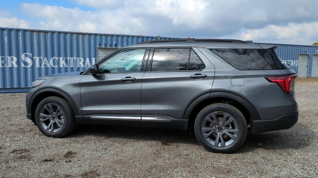 new 2025 Ford Explorer car, priced at $44,545