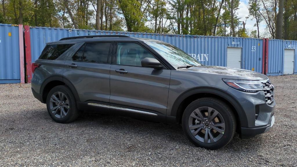 new 2025 Ford Explorer car, priced at $44,545