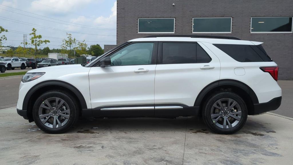 new 2025 Ford Explorer car, priced at $45,238