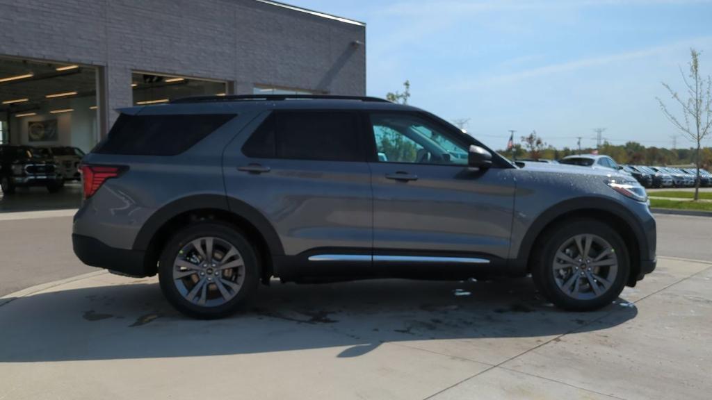 new 2025 Ford Explorer car, priced at $43,042