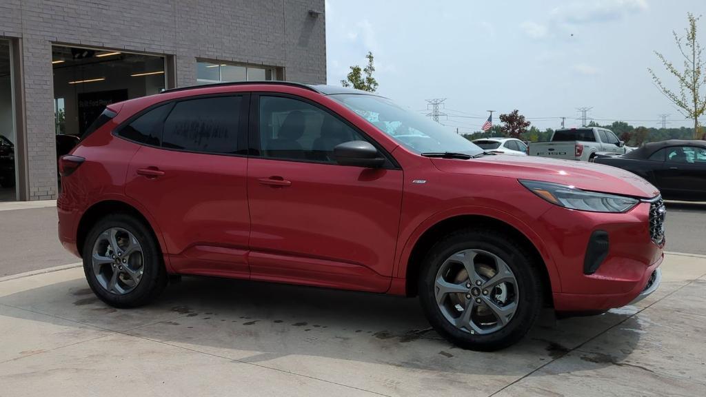 new 2024 Ford Escape car, priced at $33,900