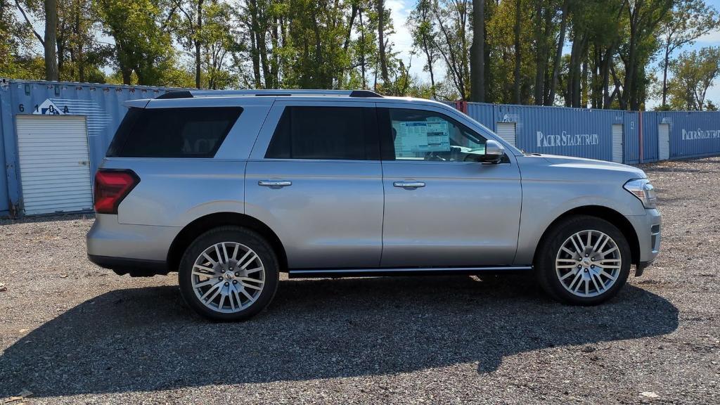 new 2024 Ford Expedition car, priced at $71,214