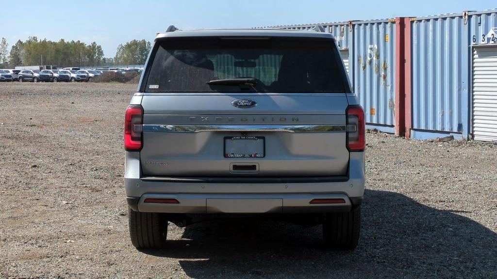 new 2024 Ford Expedition car, priced at $71,214