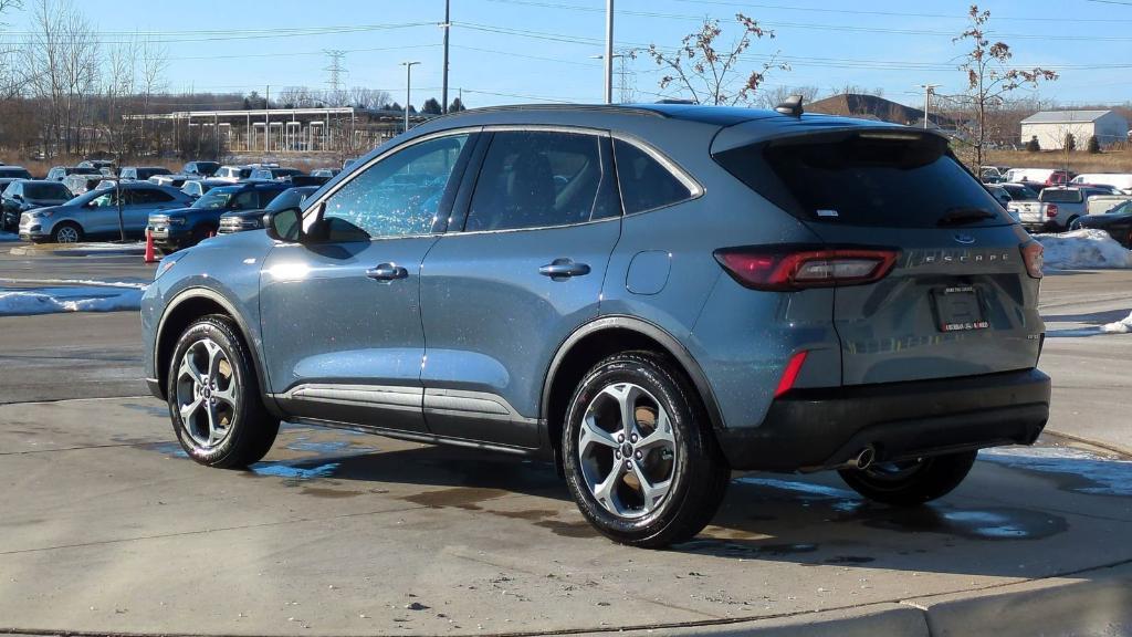 new 2025 Ford Escape car, priced at $33,298