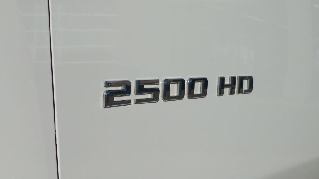 used 2021 Chevrolet Silverado 2500 car, priced at $50,995