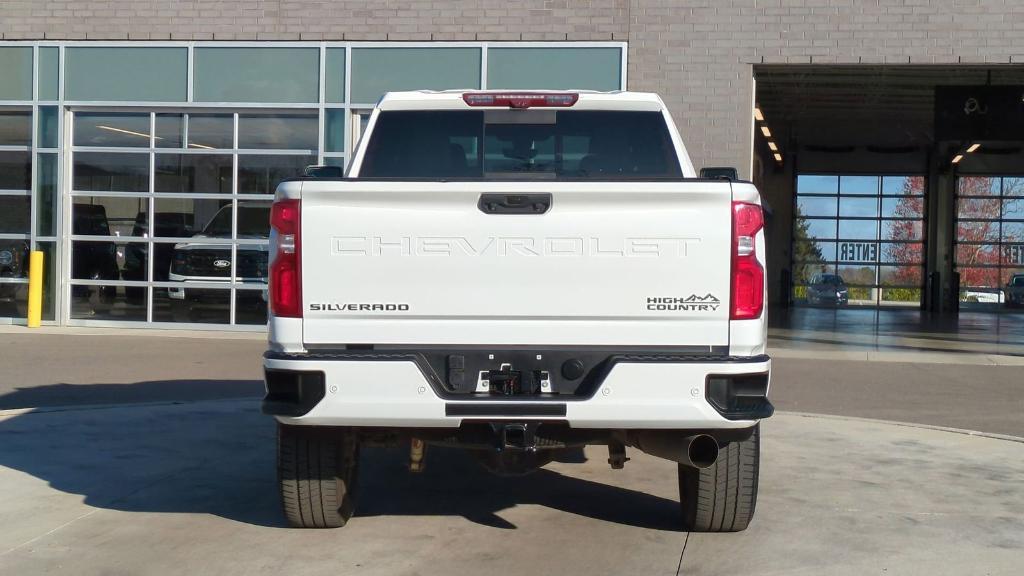 used 2021 Chevrolet Silverado 2500 car, priced at $50,995