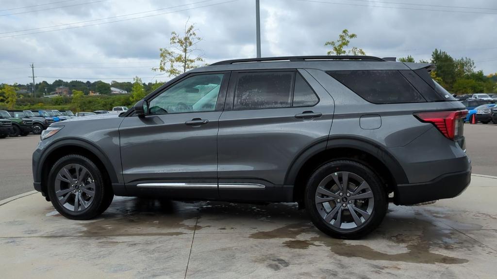 new 2025 Ford Explorer car, priced at $44,525