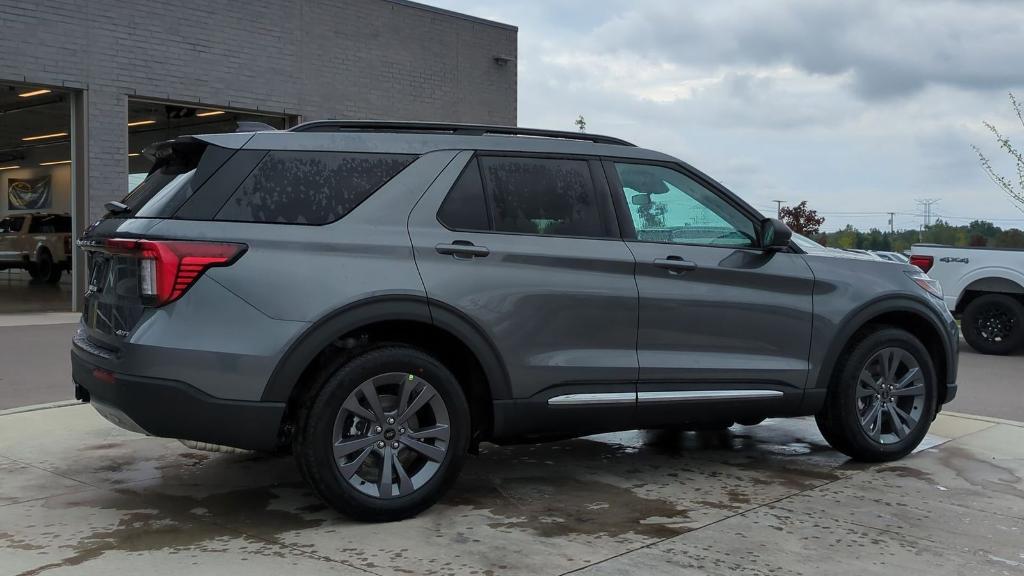 new 2025 Ford Explorer car, priced at $44,525