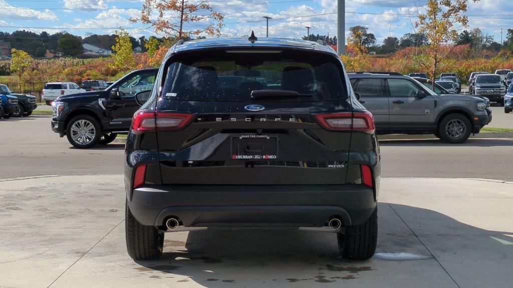 new 2025 Ford Escape car, priced at $34,089