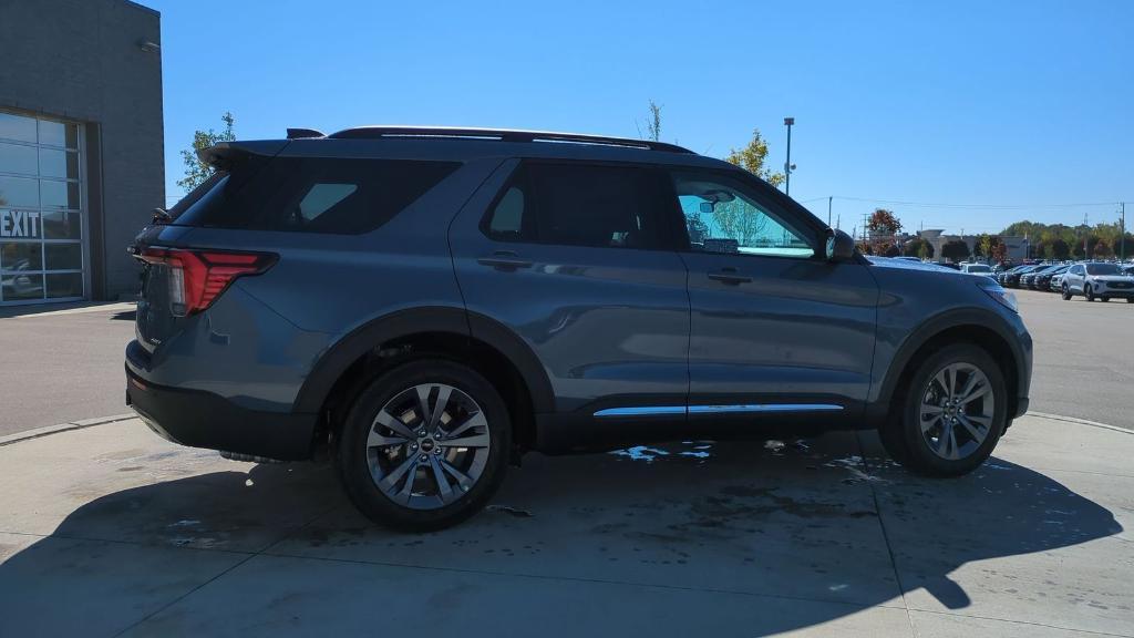 new 2025 Ford Explorer car, priced at $44,968