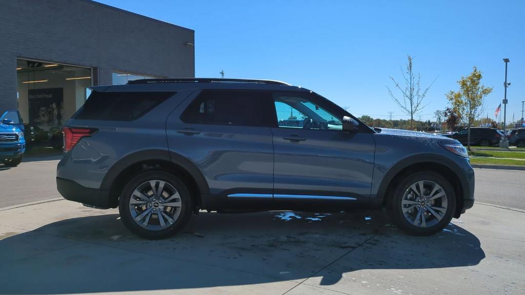 new 2025 Ford Explorer car, priced at $44,968