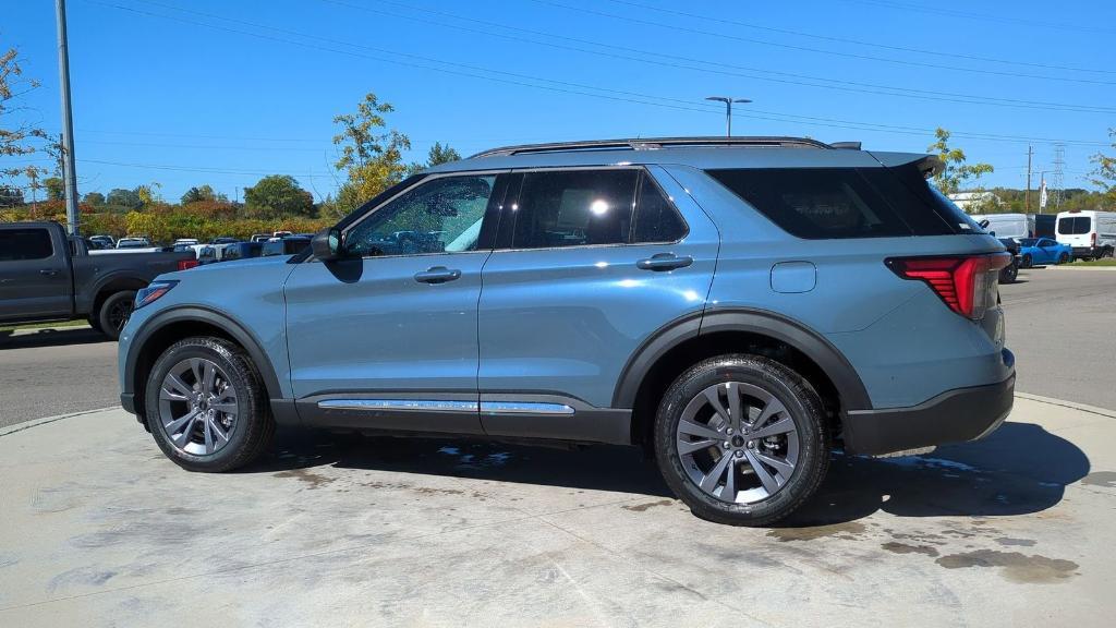 new 2025 Ford Explorer car, priced at $44,968