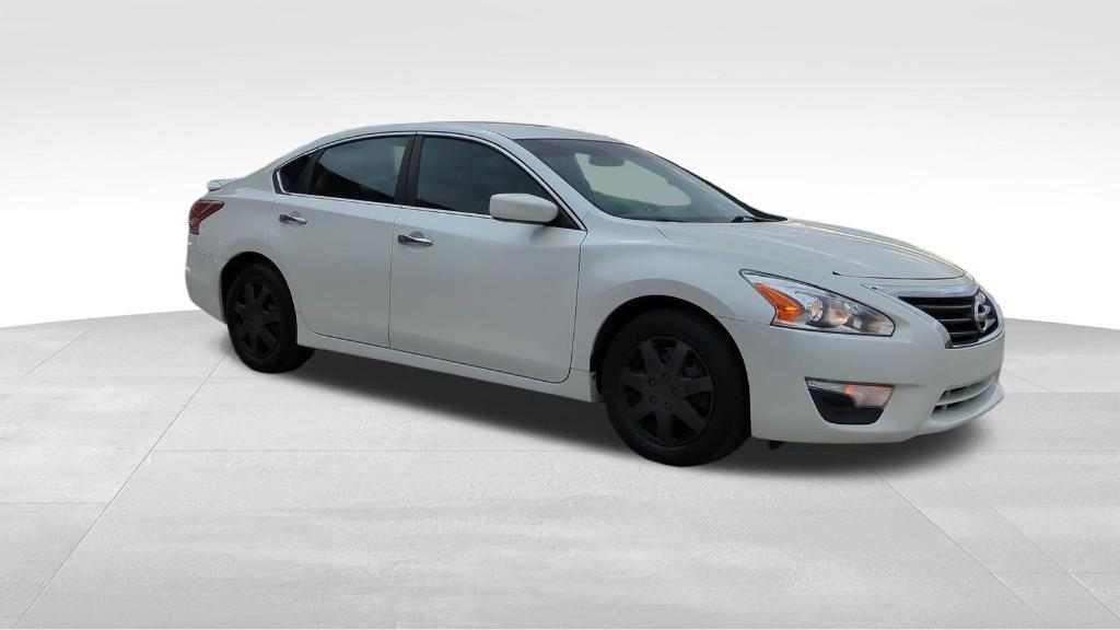 used 2013 Nissan Altima car, priced at $7,495