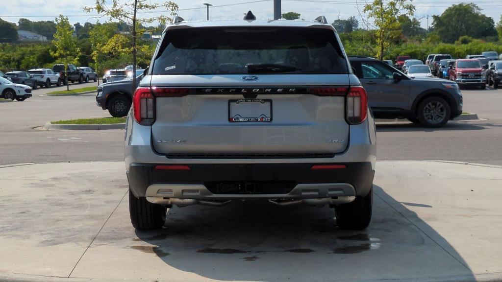 new 2025 Ford Explorer car, priced at $45,702