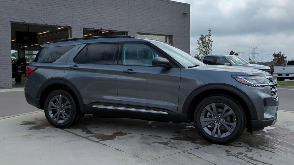 new 2025 Ford Explorer car, priced at $44,181