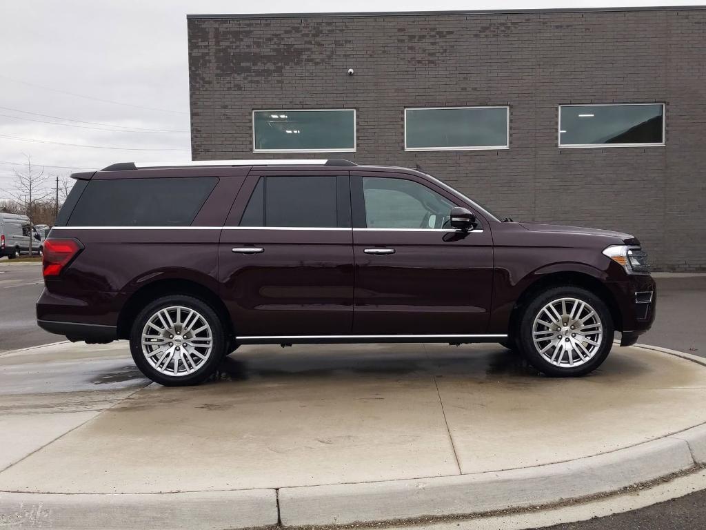 new 2024 Ford Expedition Max car, priced at $75,035