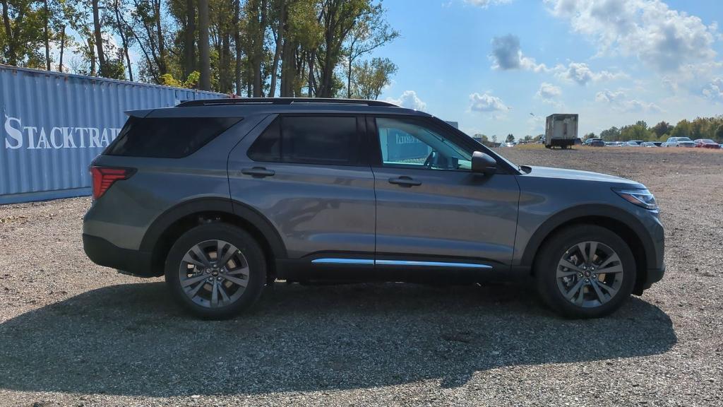 new 2025 Ford Explorer car, priced at $43,025