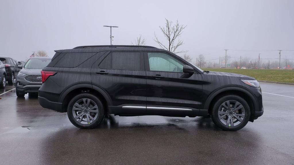 new 2025 Ford Explorer car, priced at $44,777