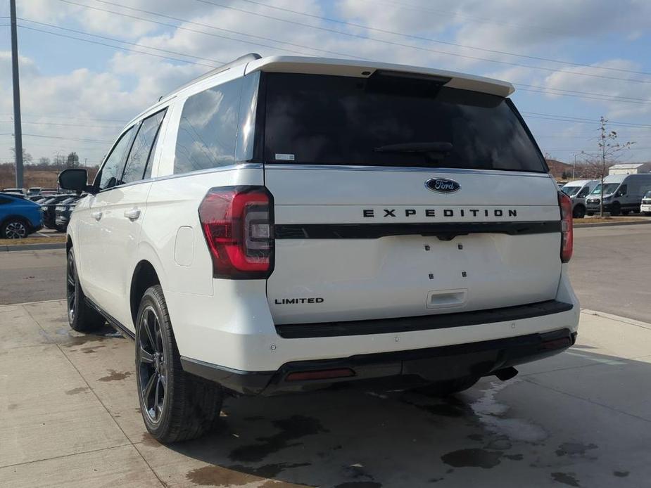 new 2024 Ford Expedition car, priced at $77,164