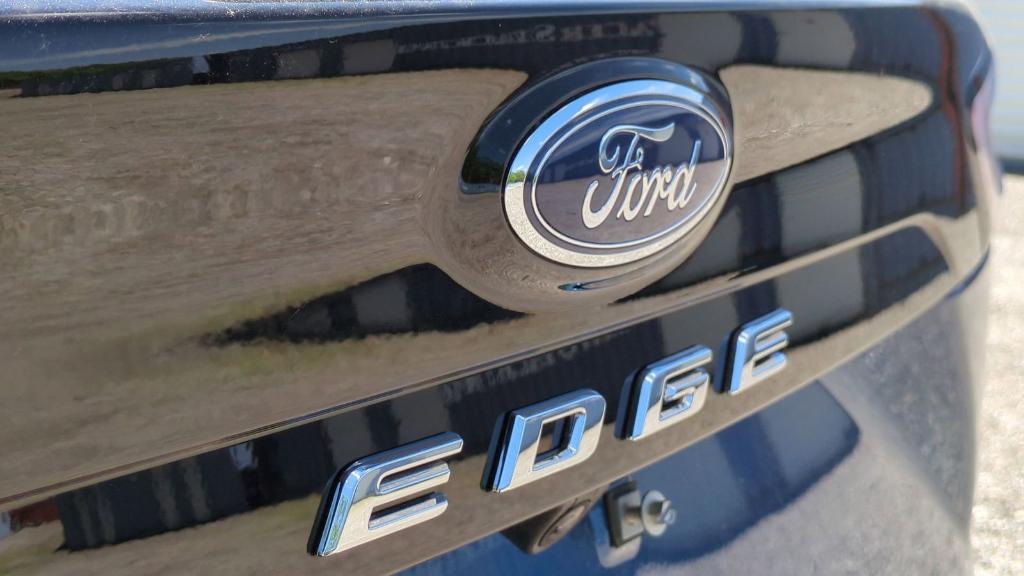 new 2024 Ford Edge car, priced at $39,754