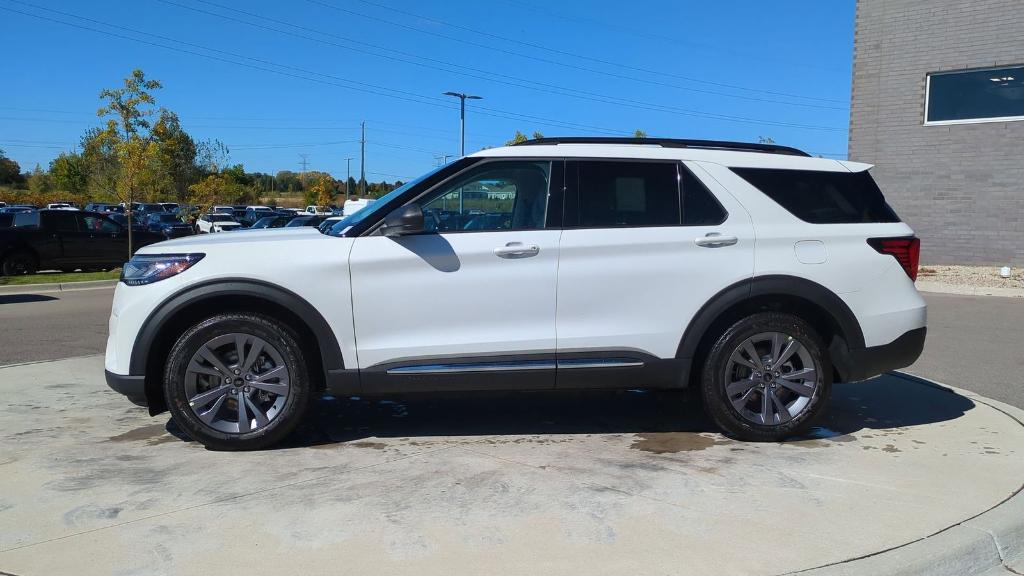 new 2025 Ford Explorer car, priced at $46,758