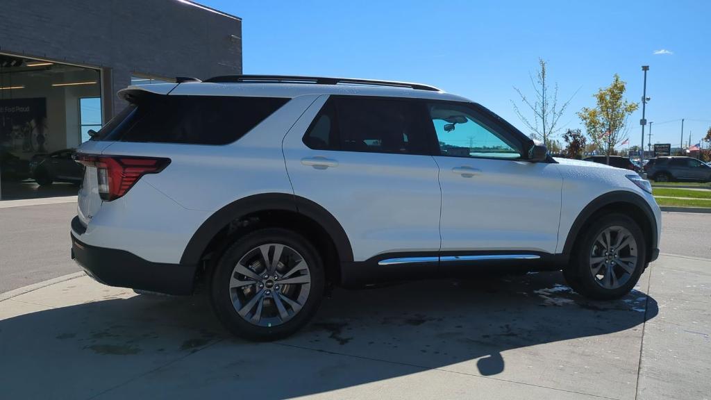 new 2025 Ford Explorer car, priced at $46,758