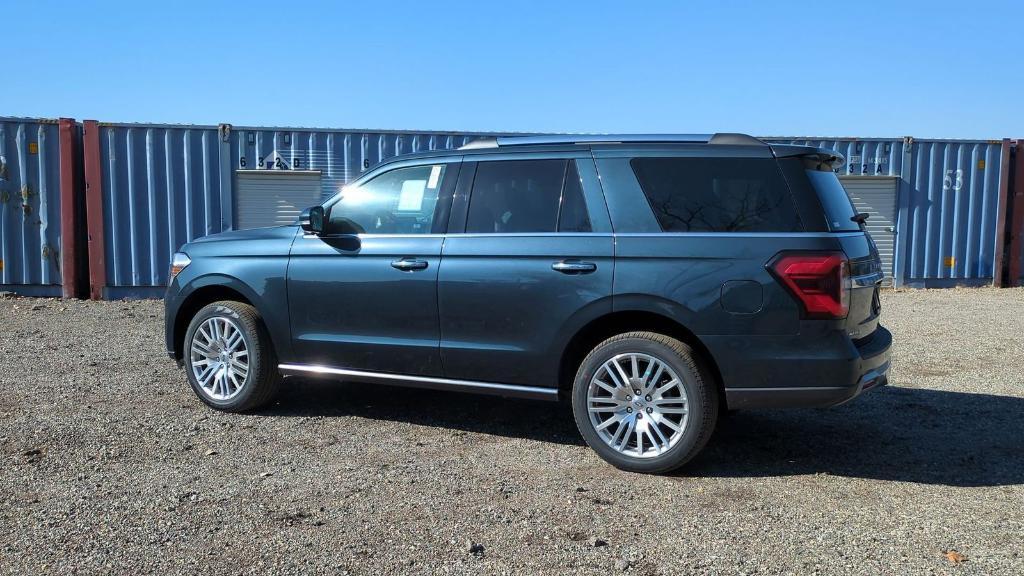 new 2024 Ford Expedition car, priced at $71,658