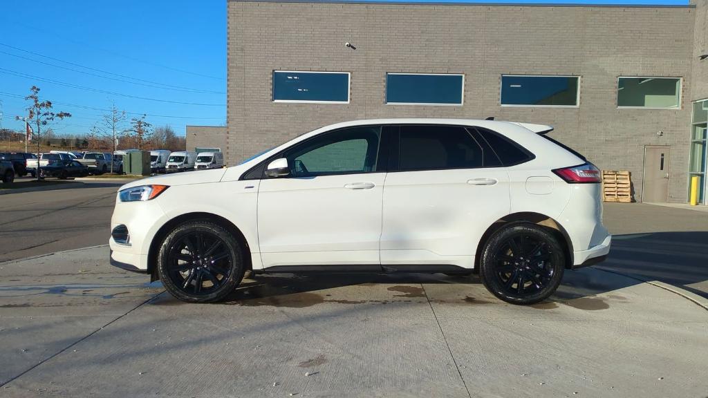 new 2024 Ford Edge car, priced at $40,739