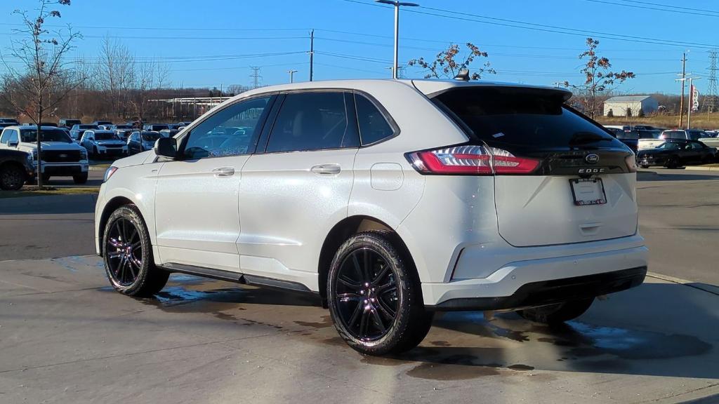 new 2024 Ford Edge car, priced at $40,739