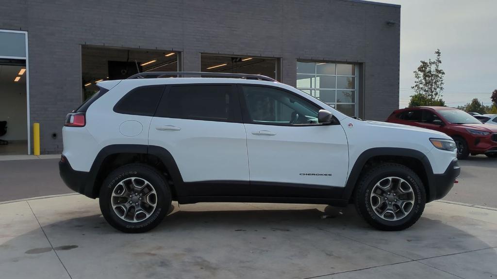 used 2020 Jeep Cherokee car, priced at $17,995