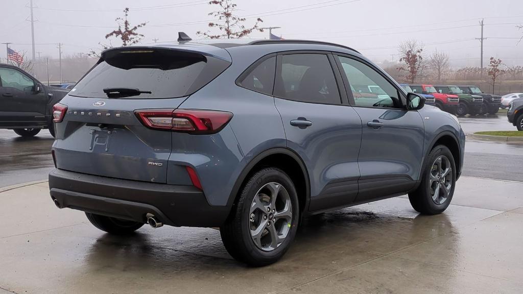 new 2025 Ford Escape car, priced at $32,566