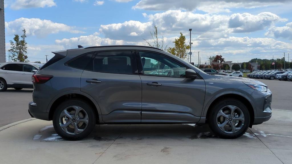 new 2024 Ford Escape car, priced at $32,025