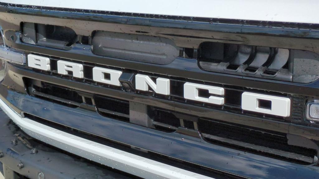 new 2024 Ford Bronco car, priced at $52,578