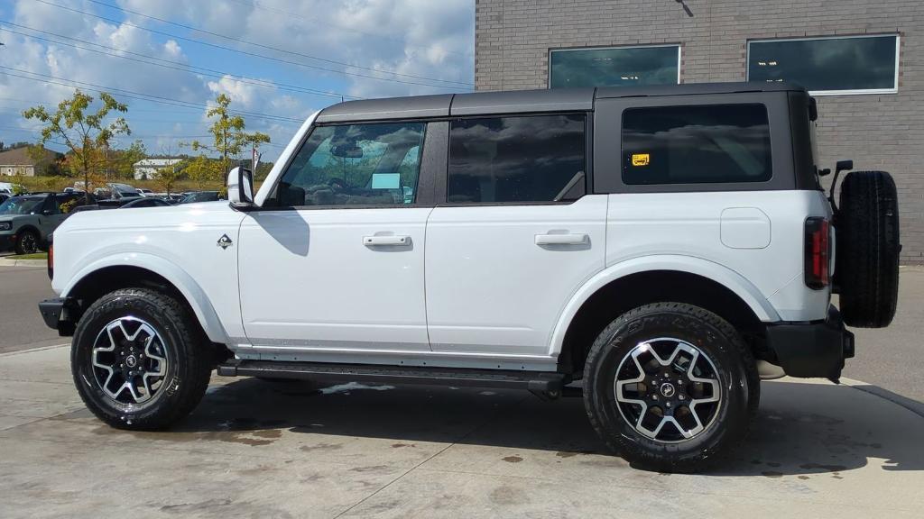 new 2024 Ford Bronco car, priced at $52,578