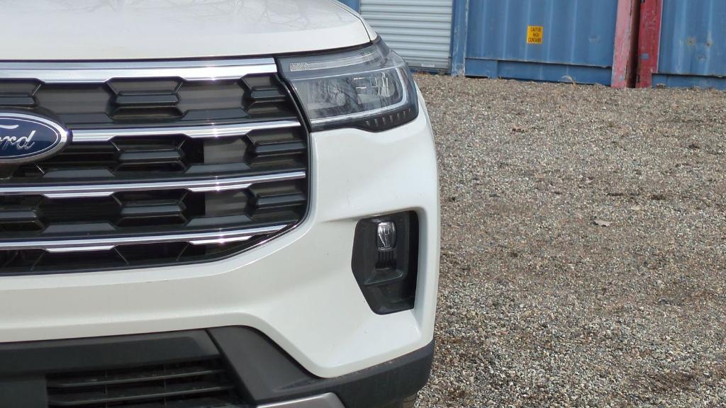 new 2025 Ford Explorer car, priced at $43,738