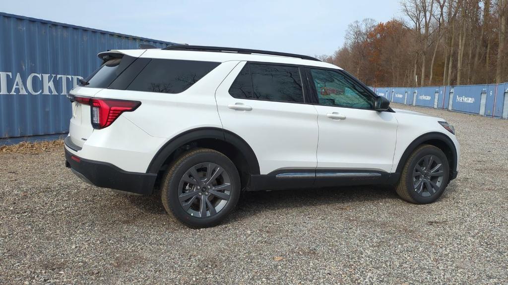 new 2025 Ford Explorer car, priced at $43,738