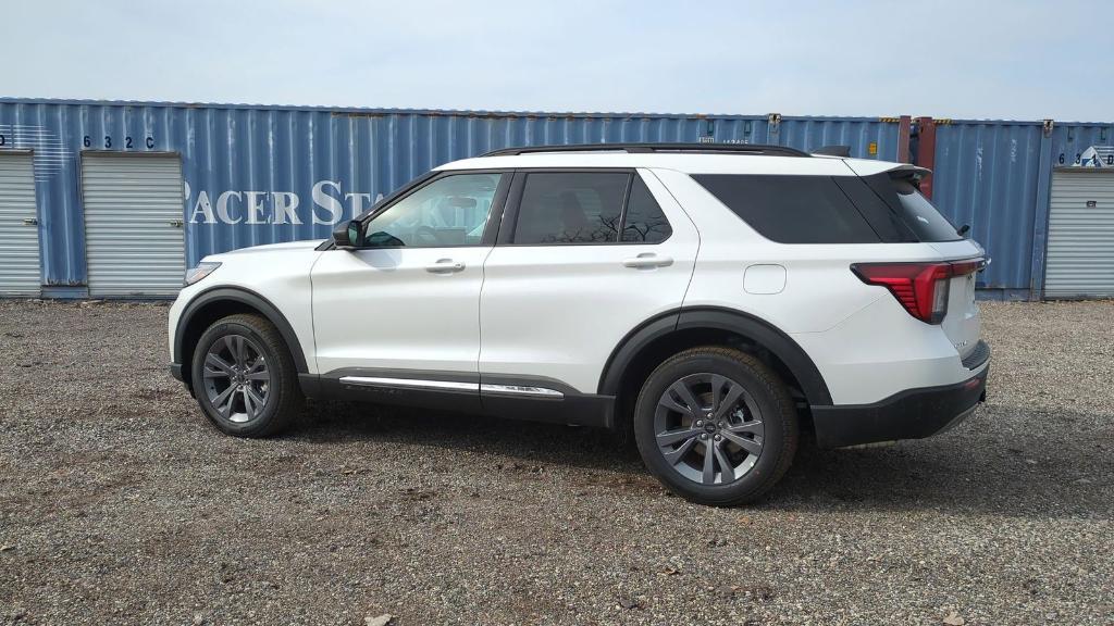 new 2025 Ford Explorer car, priced at $43,738