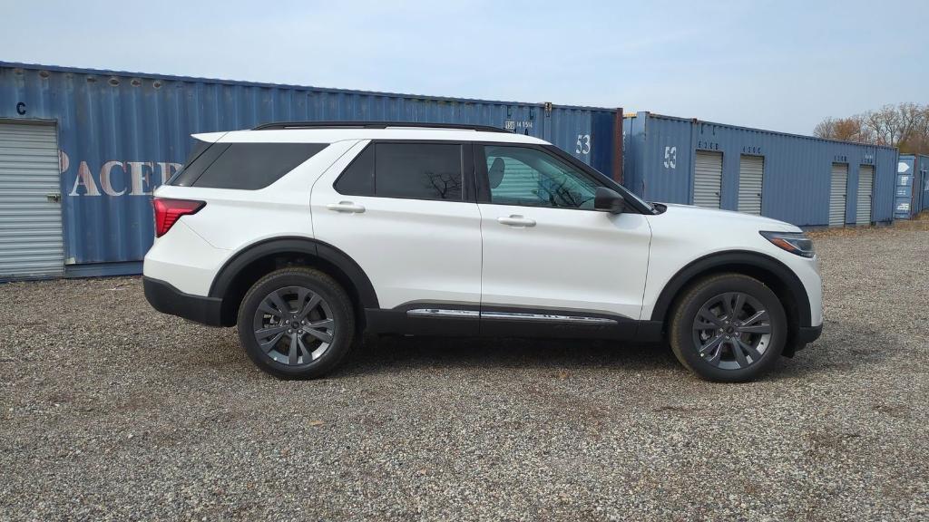 new 2025 Ford Explorer car, priced at $43,738