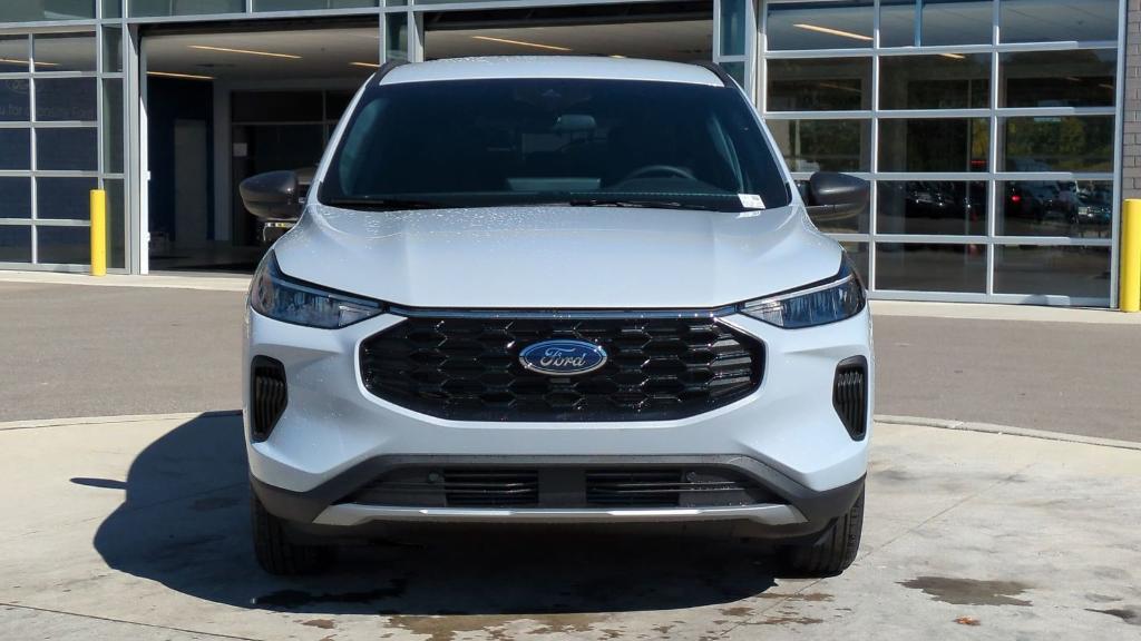 new 2025 Ford Escape car, priced at $31,952