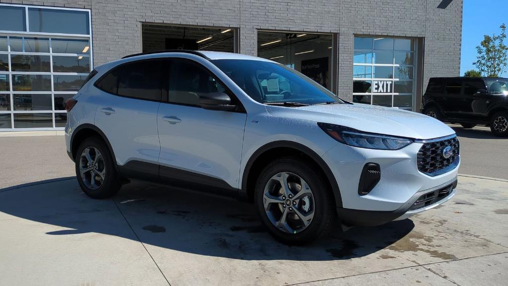 new 2025 Ford Escape car, priced at $31,952