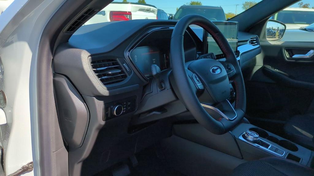 new 2025 Ford Escape car, priced at $31,952