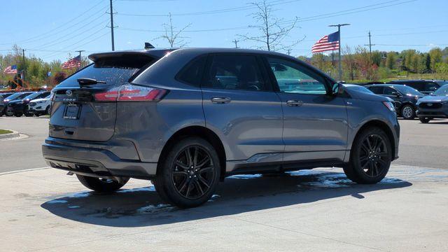 new 2024 Ford Edge car, priced at $43,705