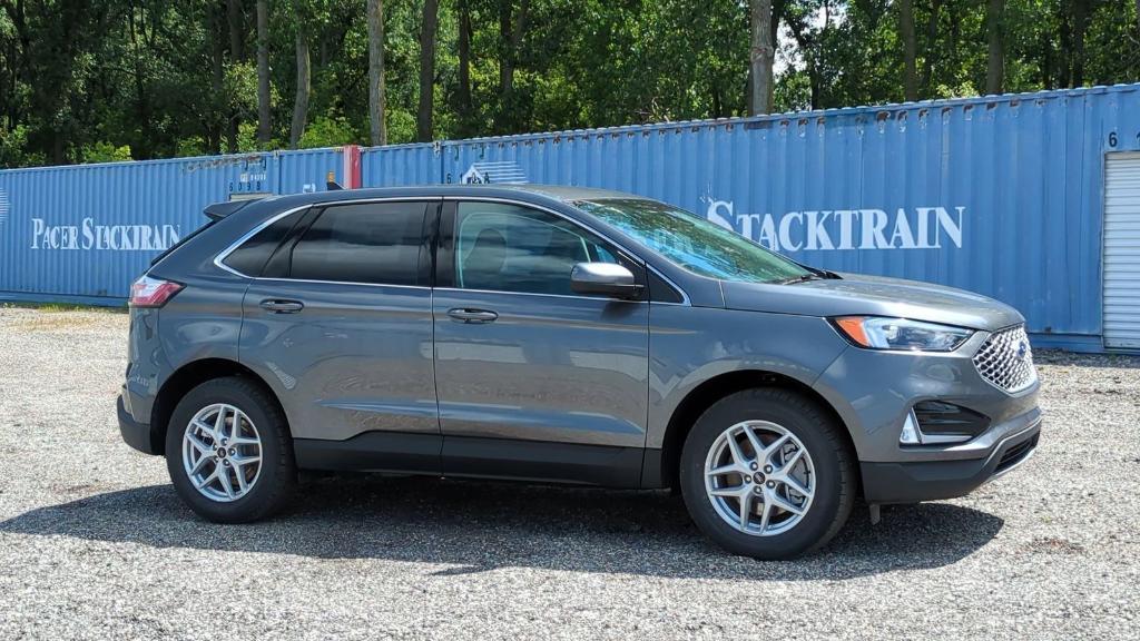 new 2024 Ford Edge car, priced at $35,754