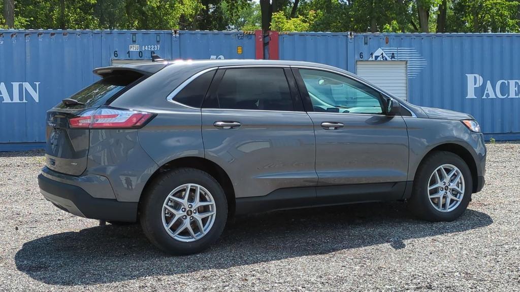 new 2024 Ford Edge car, priced at $35,754