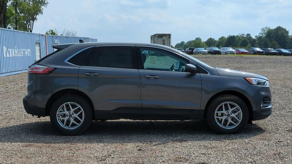 new 2024 Ford Edge car, priced at $35,754