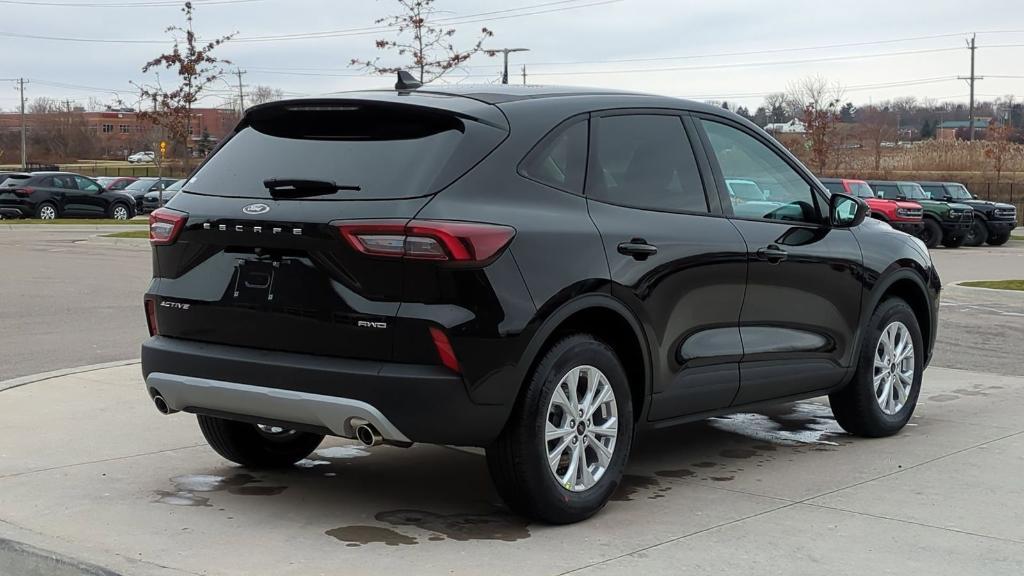 new 2025 Ford Escape car, priced at $30,815