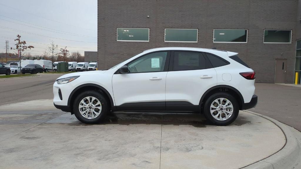 new 2025 Ford Escape car, priced at $30,371