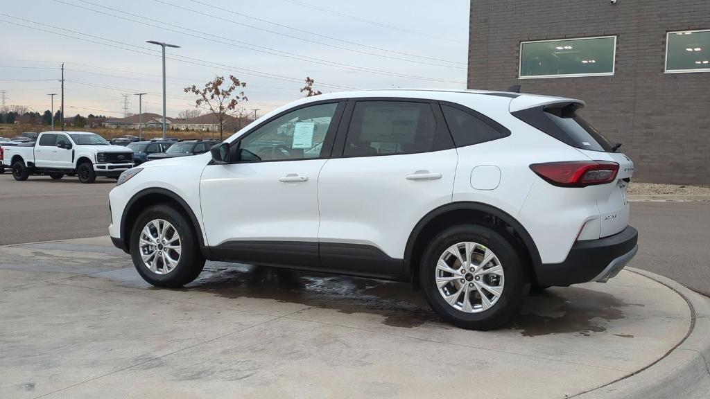 new 2025 Ford Escape car, priced at $30,371