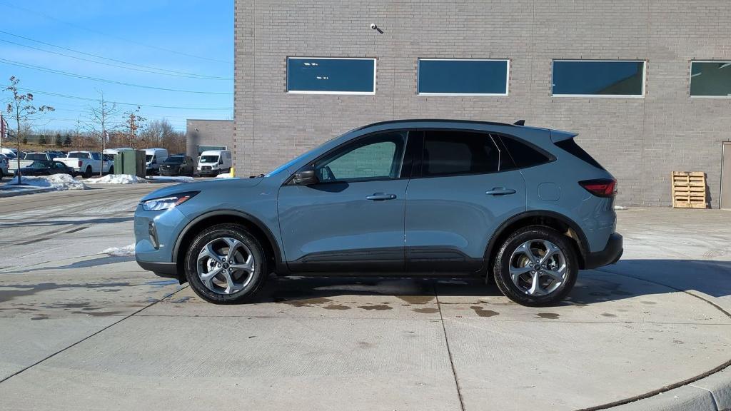 new 2025 Ford Escape car, priced at $33,383