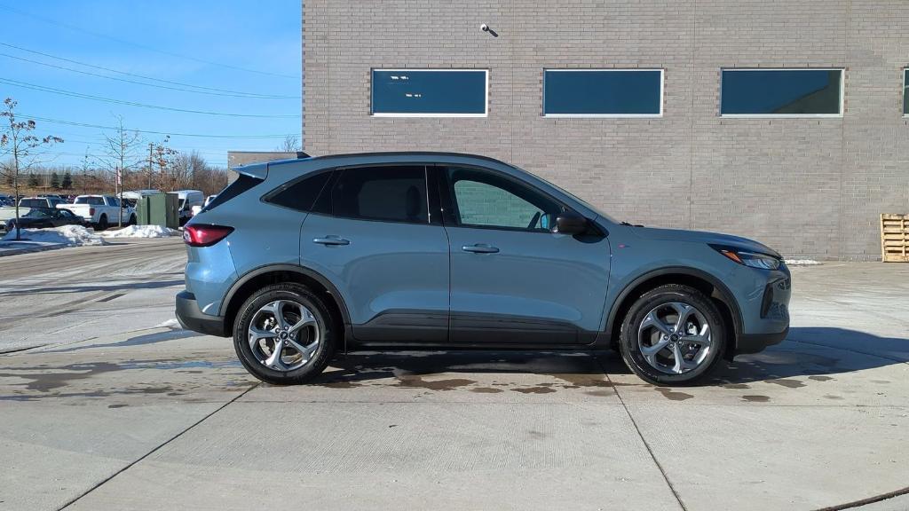 new 2025 Ford Escape car, priced at $33,383